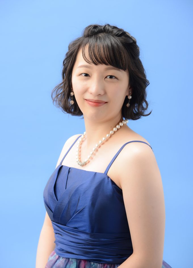 ソプラノ歌手 長谷川弥紀 | 企業パーティーやホテルの余興演奏なら