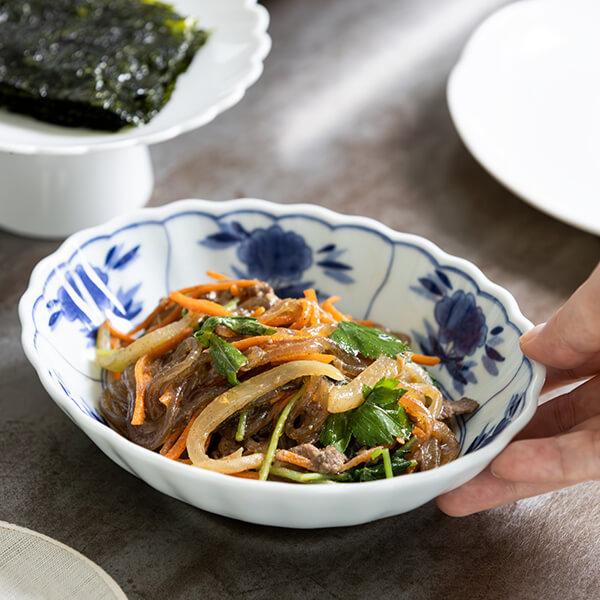 藍花 楕円鉢｜鉢・ボウル｜料理家 栗原はるみ レシピ・オンライン