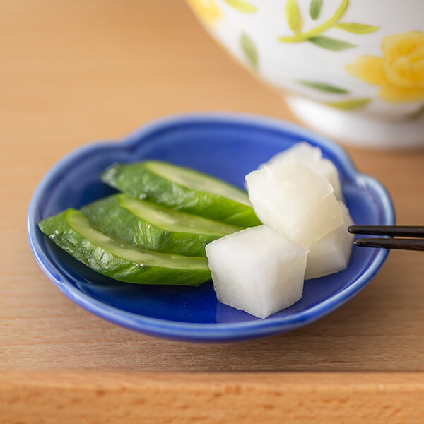 フラワープレート 7cm ブルー｜SALE（食器）｜料理家 栗原はるみ