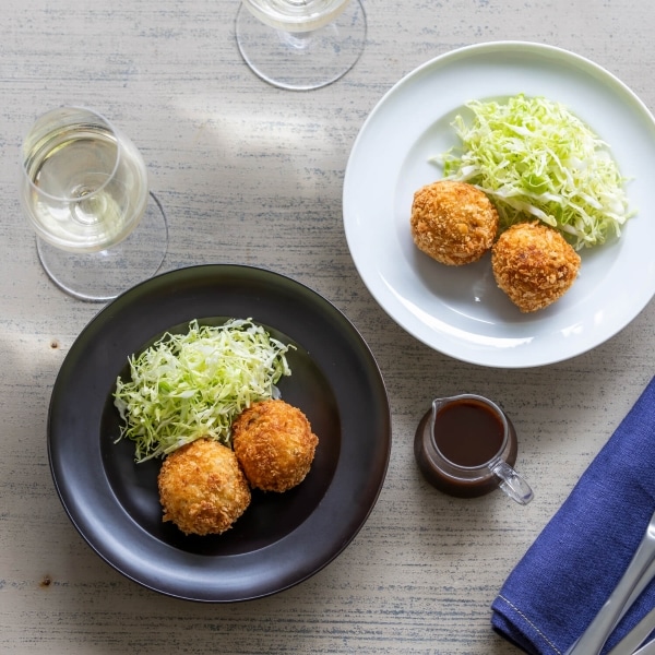 波佐見焼 うすリム深皿 黒｜皿・プレート｜料理家 栗原はるみ レシピ