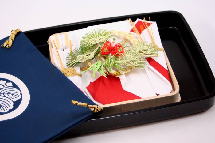 広蓋セット 家紋入り(越前塗)並｜結納ドットコム