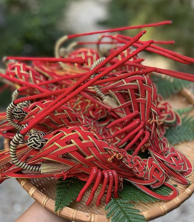 日本のお正月・鏡餅飾り「伊勢海老の水引飾り」