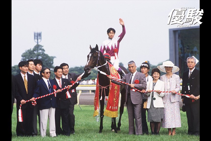この馬はただ強いだけではなく 特別な「運」も持っている