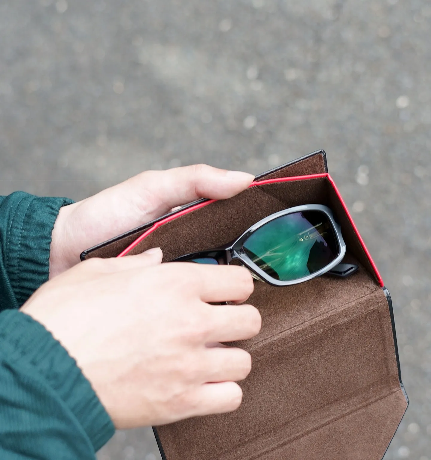 GLASSES CASE | Zeque (ゼクー)