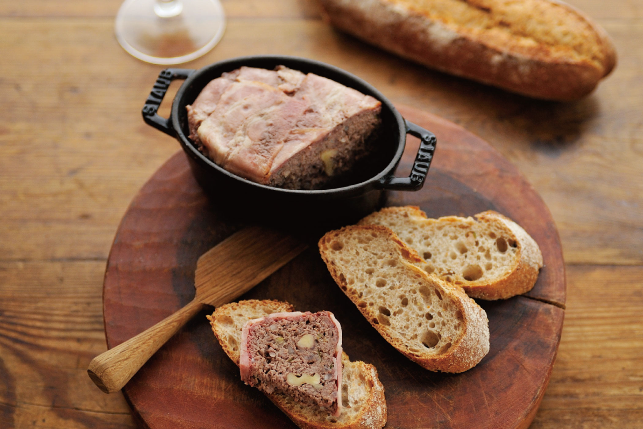 ストウブで作る「カンパーニュ」 | ツヴィリング公式オンラインショップ