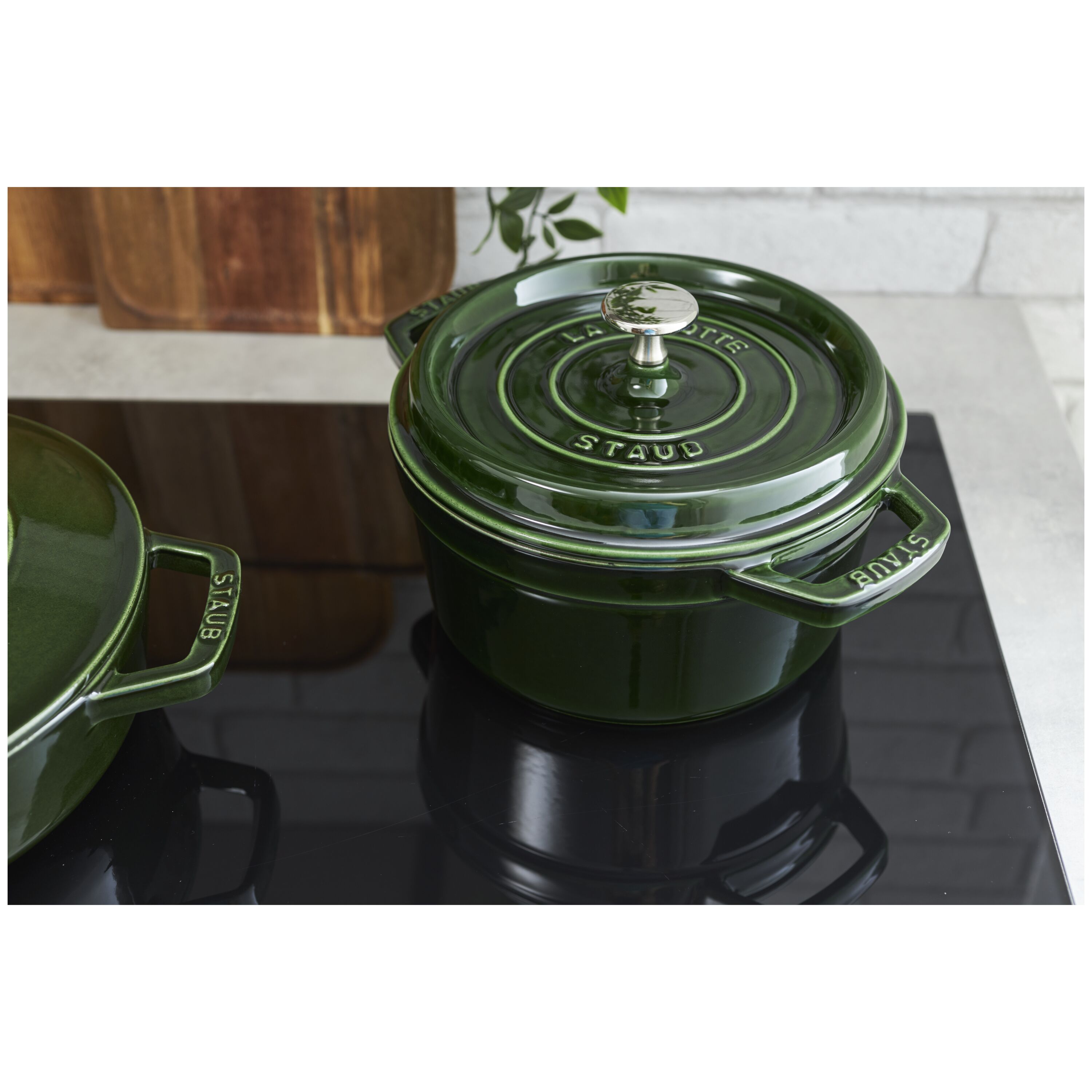 ストウブ 鋳物ホーロー鍋 ピコ・ココット | ツヴィリング公式