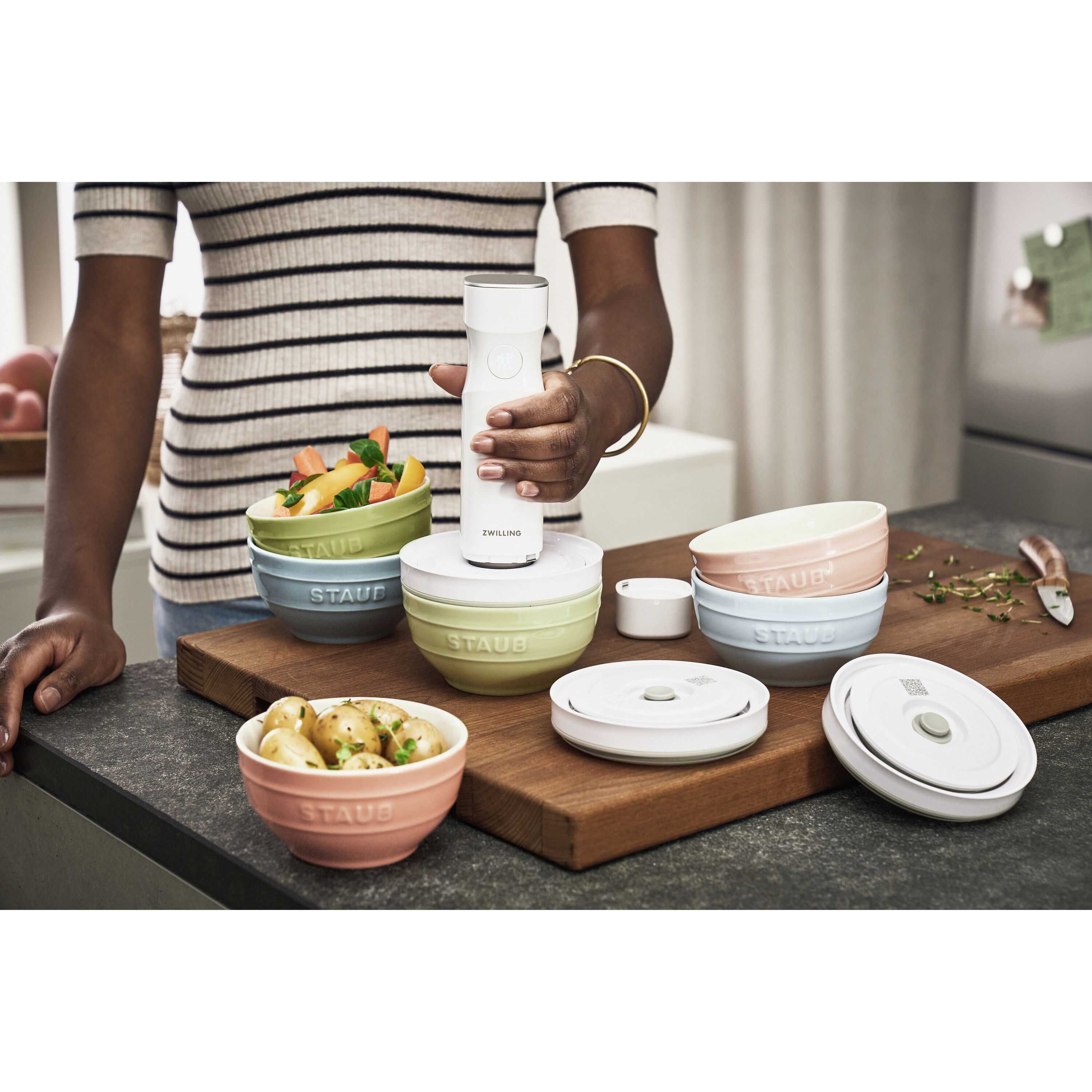 ツヴィリング Fresh & Save 真空ポンプ 充電用キャップ付き