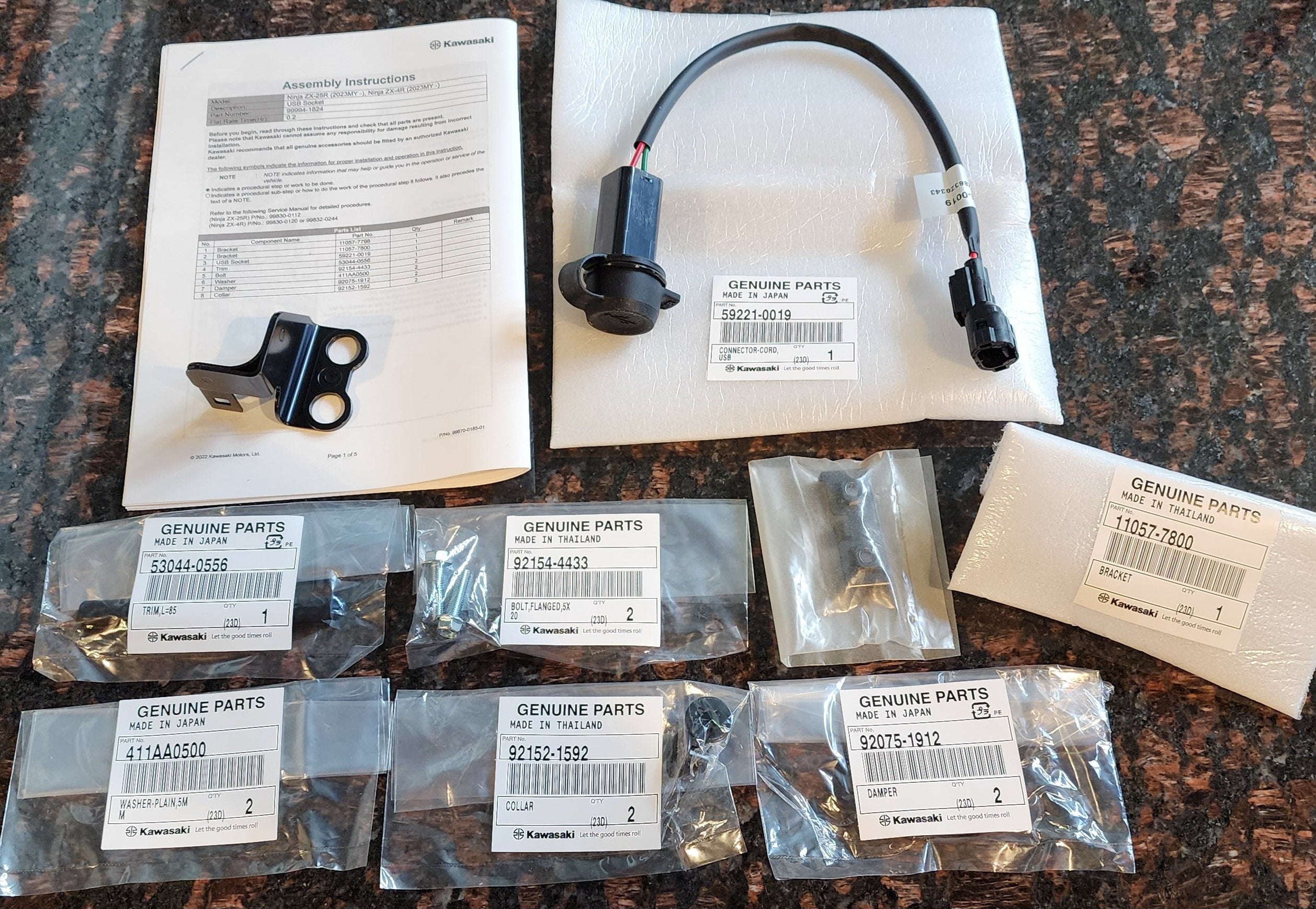 OEM USB Socket Install | Kawasaki ZX-4R Forum