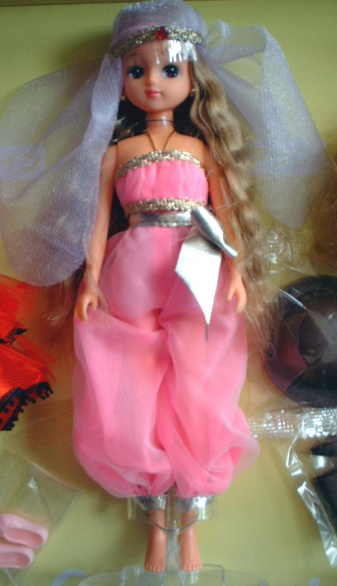 ワールド リカちゃん（TAKARA 1992年）