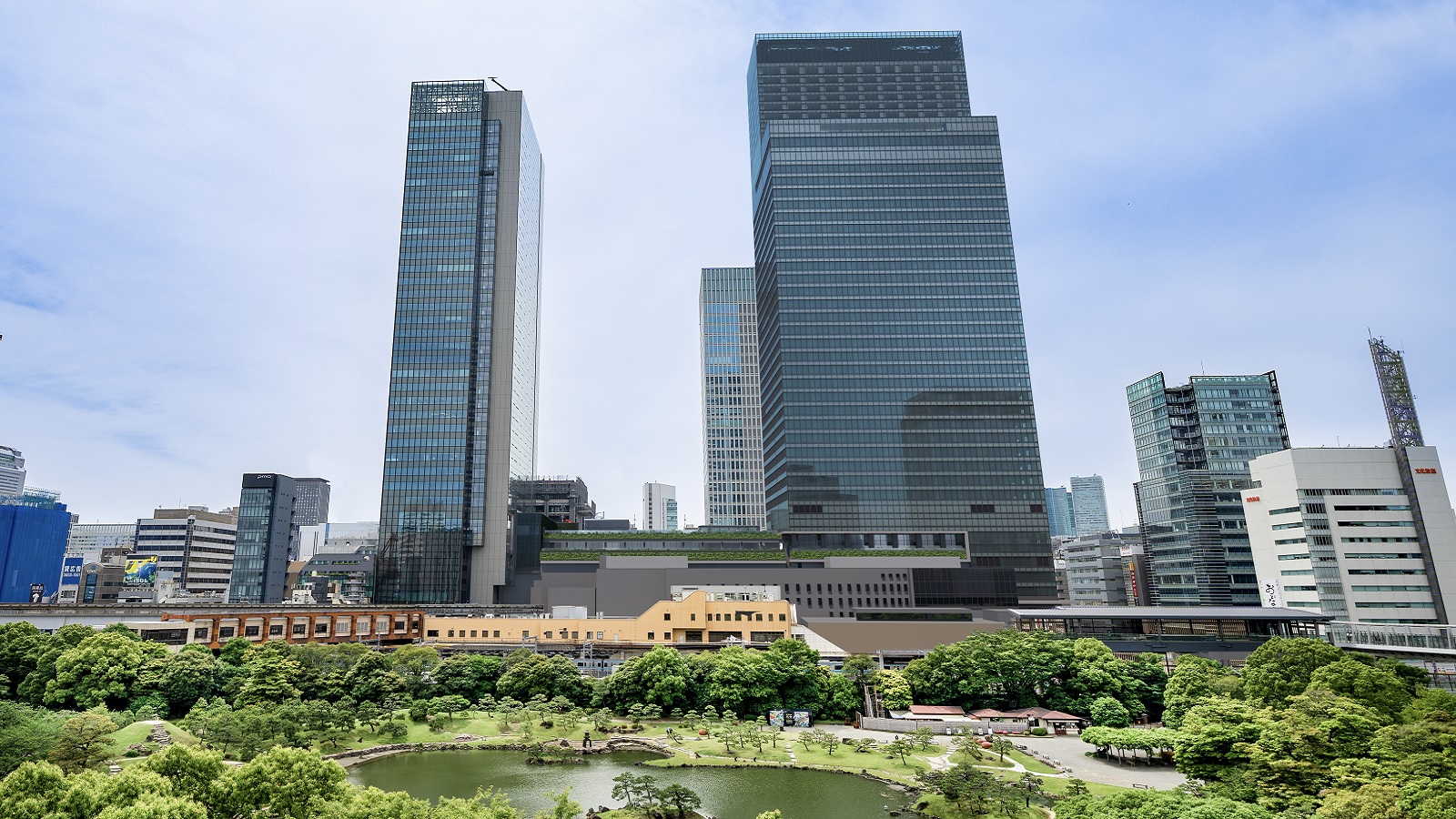 世界貿易センタービル建て替えで27年開業、高層部に日本初の