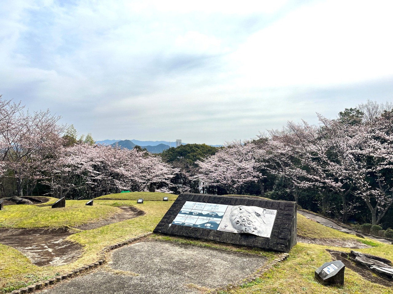朝田墳墓群｜観光スポット｜【公式】山口県観光/旅行サイト おいでませ