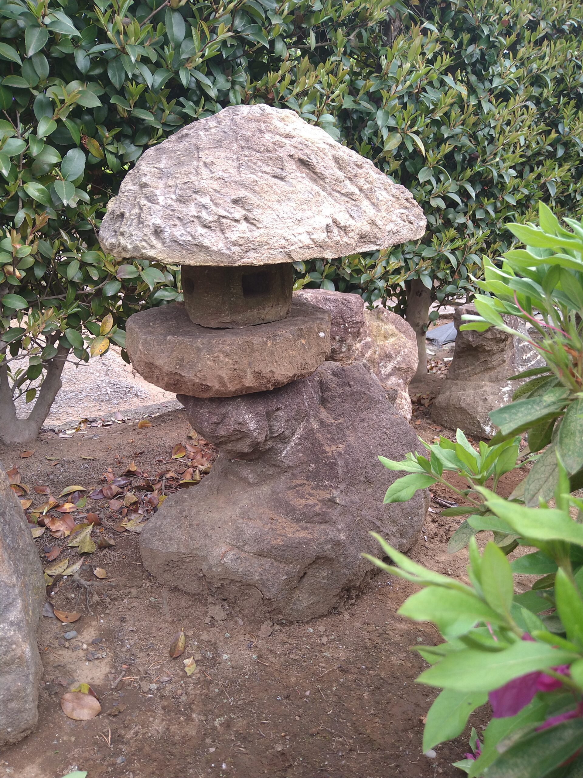 山灯籠 山灯篭 灯ろう（やまどうろう） 販売 埼玉 安行 | 有限会社