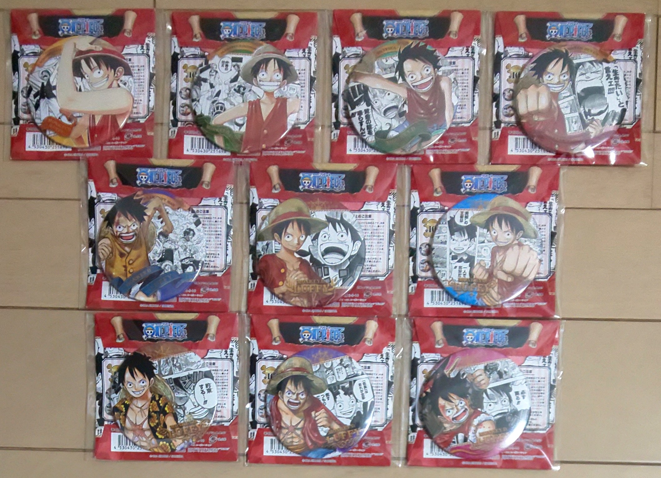 コレクション缶バッジ HEROES モンキー・D・ルフィ - 輩データベース