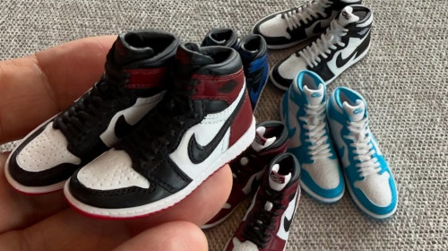 藤原ヒロシ が ガシャポン × NIKE AIR JORDAN 1 HIGH 85 “Miniature