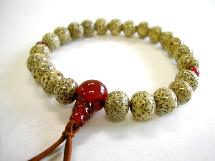 星月菩提樹尺二丸腕輪瑪瑙仕立 お数珠の安田念珠店へ｜総本山御用達