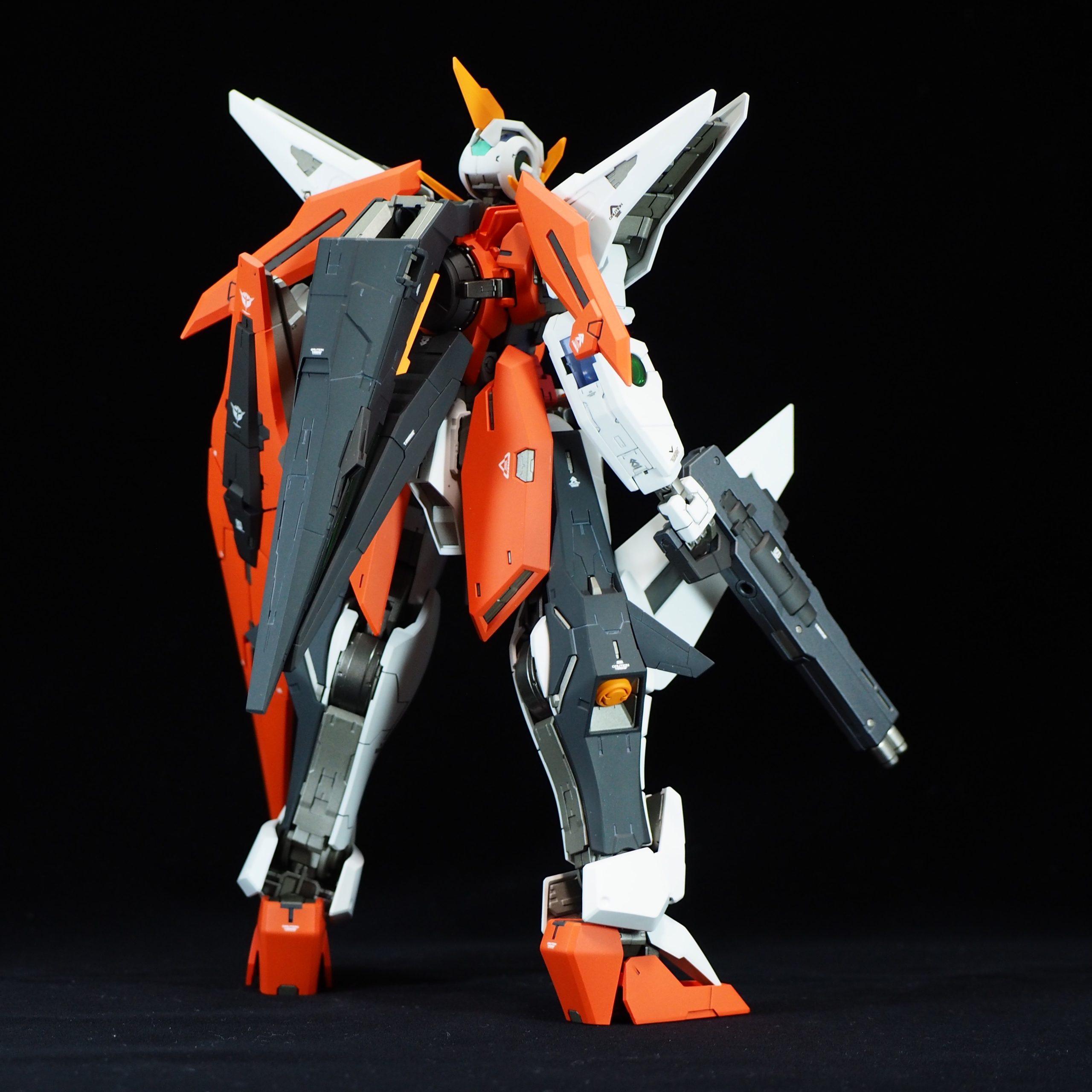 MG 1/100 ガンダムキュリオス