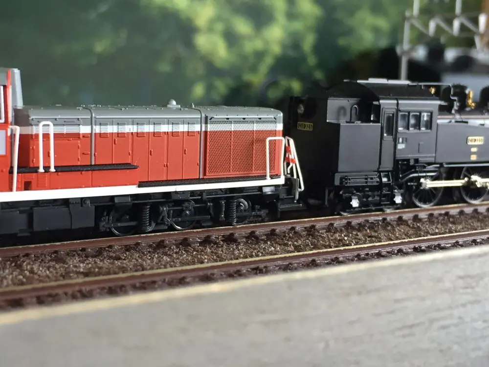 KATO DE10 耐寒形 入線です。KATO 7011-1 | NGaugeJP - 横濱模型