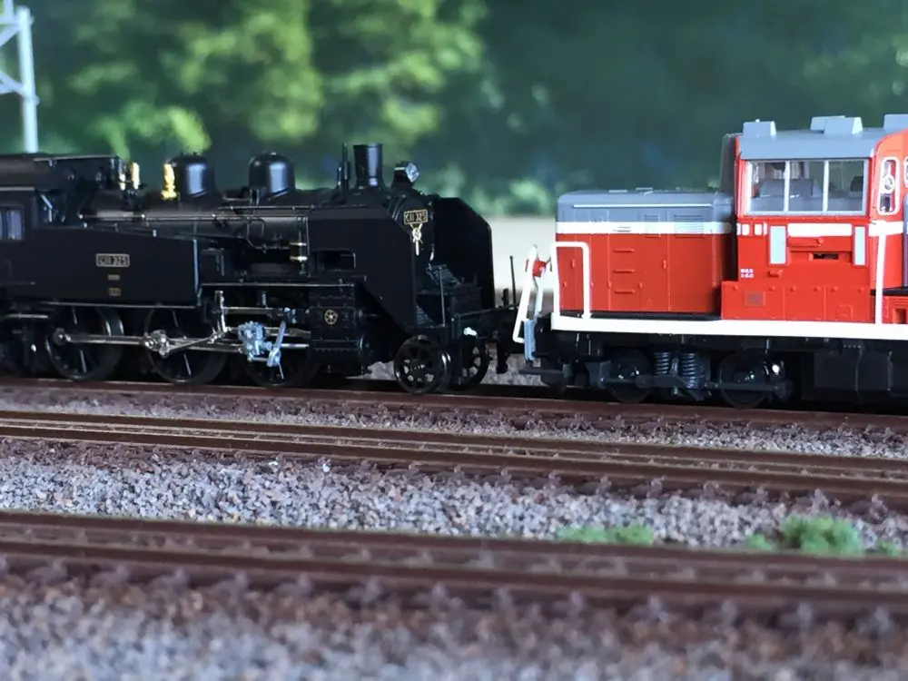 KATO DE10 耐寒形 入線です。KATO 7011-1 | NGaugeJP - 横濱模型