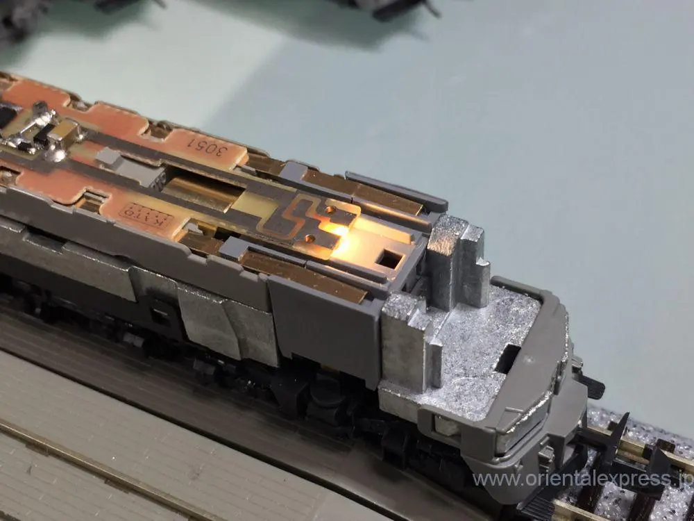 EF66 後期形ブルトレ牽引機 入線＆整備（弄る）です。KATO 3047-2