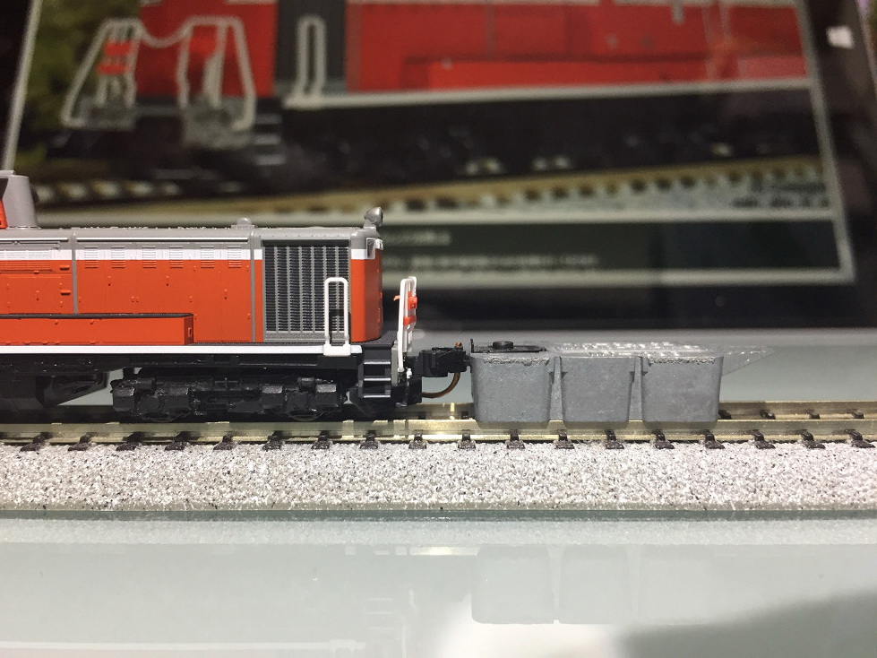 DD51 500番台 中期 耐寒形（3灯形）が入線しました。KATO 7008-8