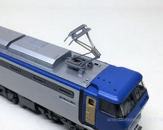 EF200 登場時塗装（2019年版）が入線です。KATO 3036-2 | NGaugeJP