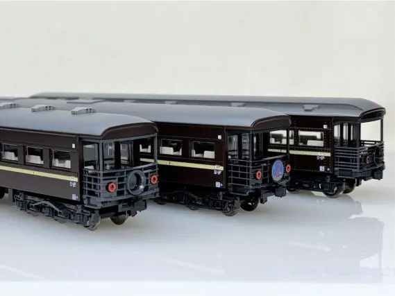 スハ44系 特急「はと」が 入線しました。KATO 10-1659 | NGaugeJP