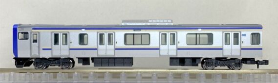 E235系1000番台「横須賀・総武快速線」付属編成が入線です。 TOMIX