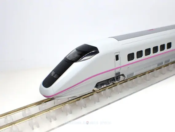 E3系秋田新幹線 ありがとうこまち ラッピングが入線しました。KATO 10