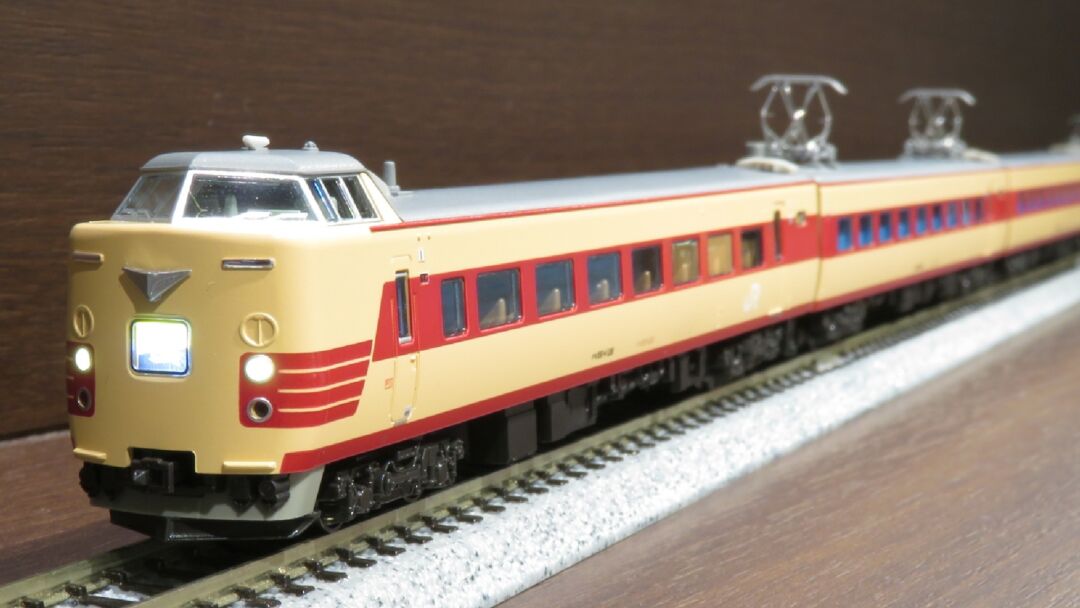 KATO】2024年1月中旬～下旬発売予定 381系1000番台タイプ 「こうのとり