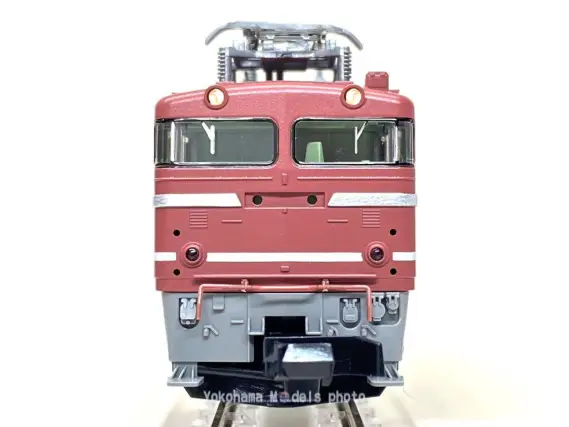 EF81（初期型・JR貨物更新車）が入線です。TOMIX 7131 | NGaugeJP