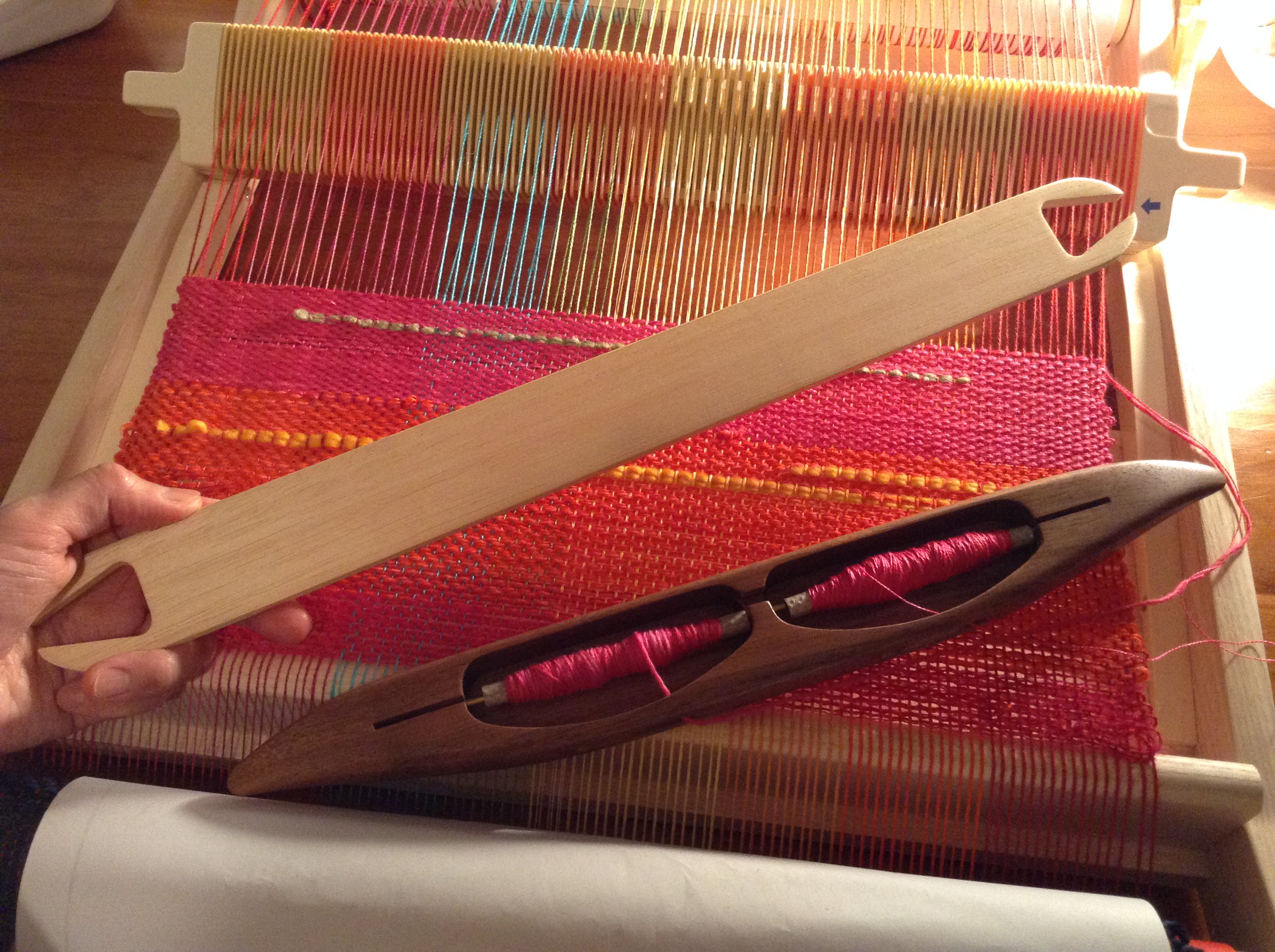 ボートシャトル・舟形シャトル・杼（ひ）で Clover（クロバー）咲き