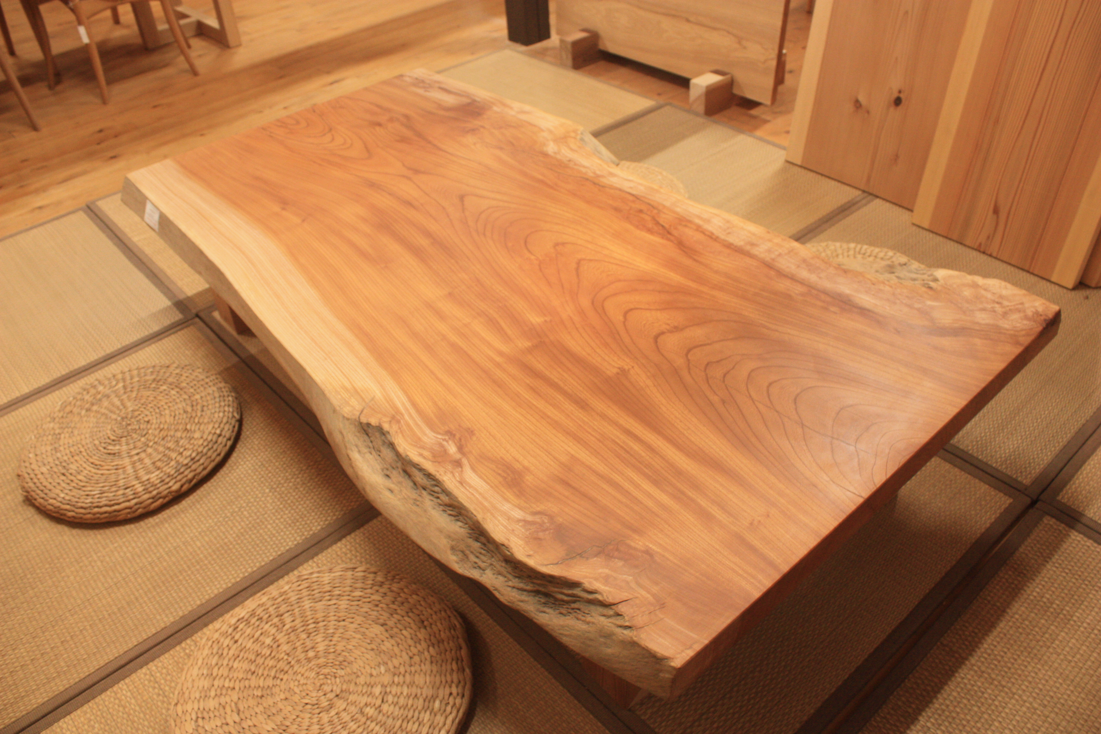 欅一枚板座卓kes-05lt | 一枚板テーブルと無垢カウンター販売の