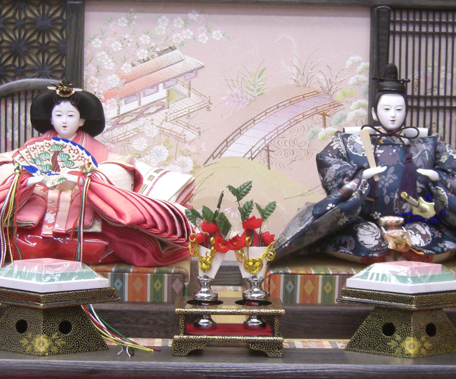お雛様とお内裏様の左右のお話 | 人形工房 吉貞