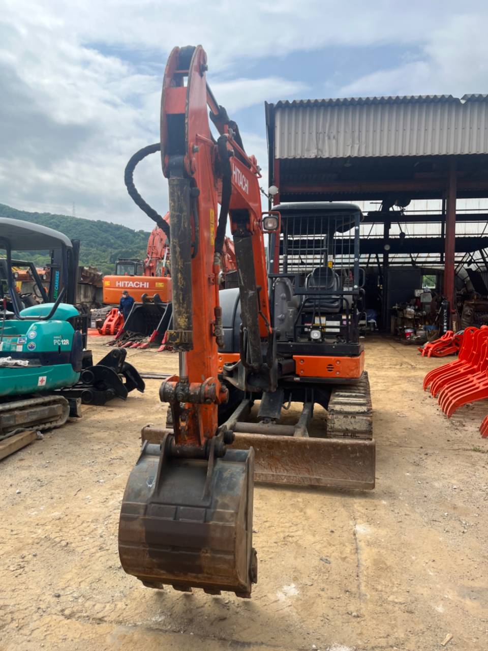 日立ZX40U-5B入荷 | ブログ | 建設機械・重機アタッチメントなら株式