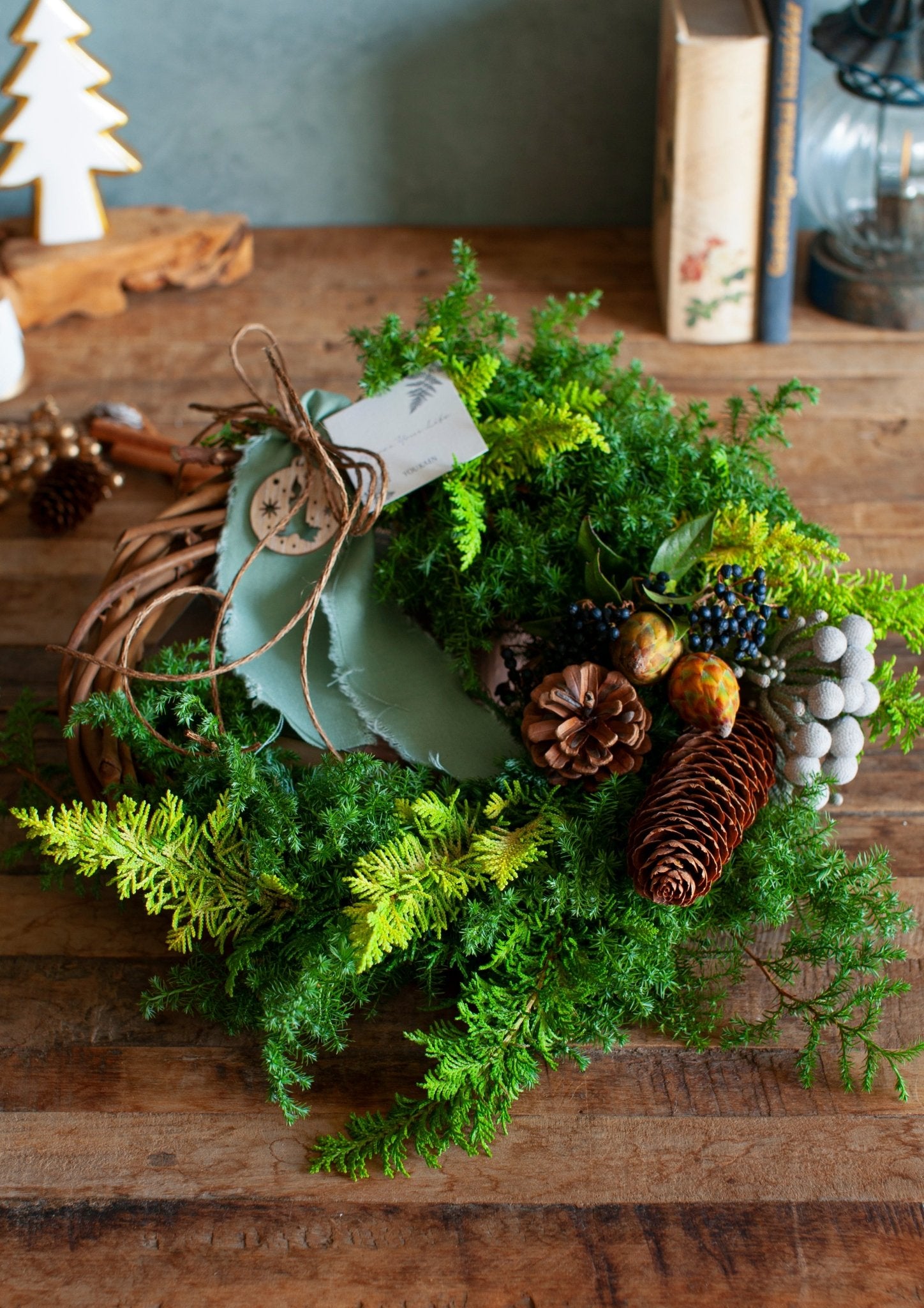 クリスマス限定】クリスマスフレッシュリース (S) 直径25cm〜30cm