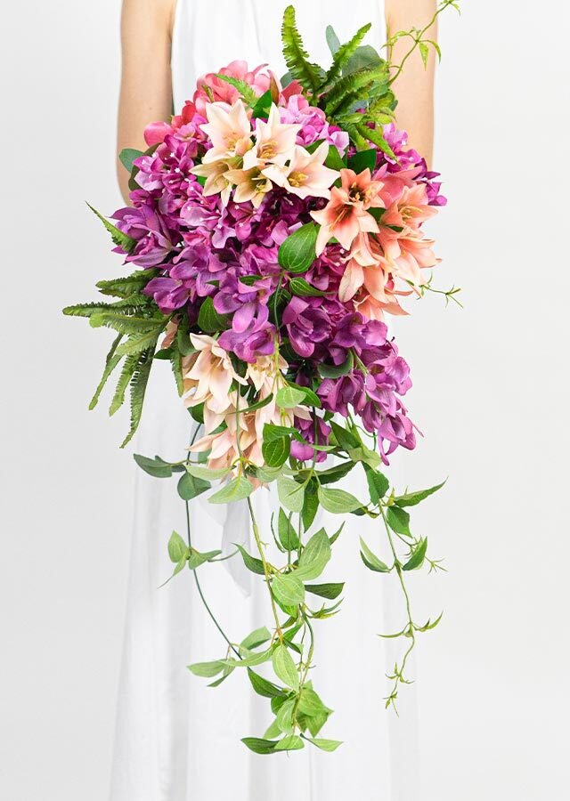 ウェディングブーケ】ビビットピンクのウェディングブーケ ブートニア