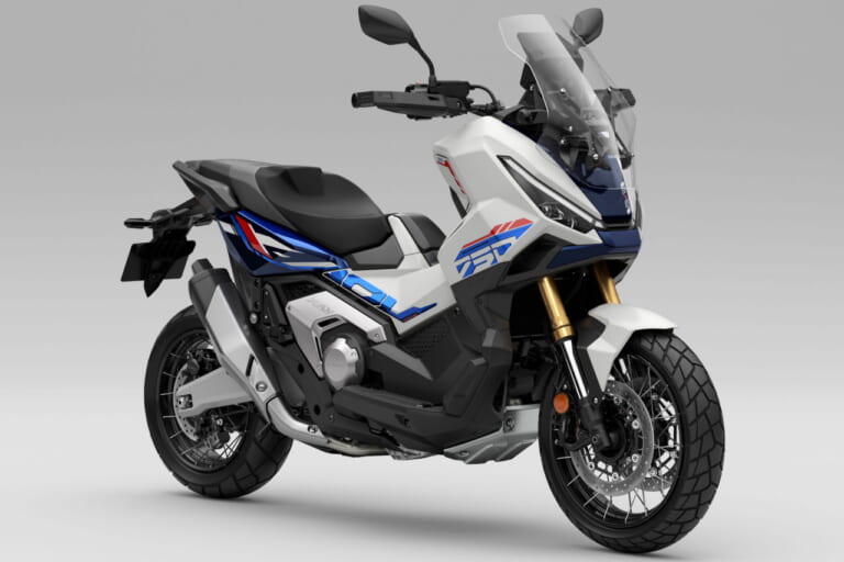 ホンダ「X-ADV」2026年モデルはトリコロールだ！ アフリカツインみが