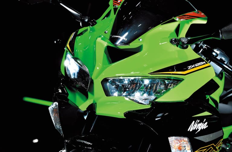 20 カワサキ Ninja ZX-25R カラーバリエーション＆価格予想│WEBヤング