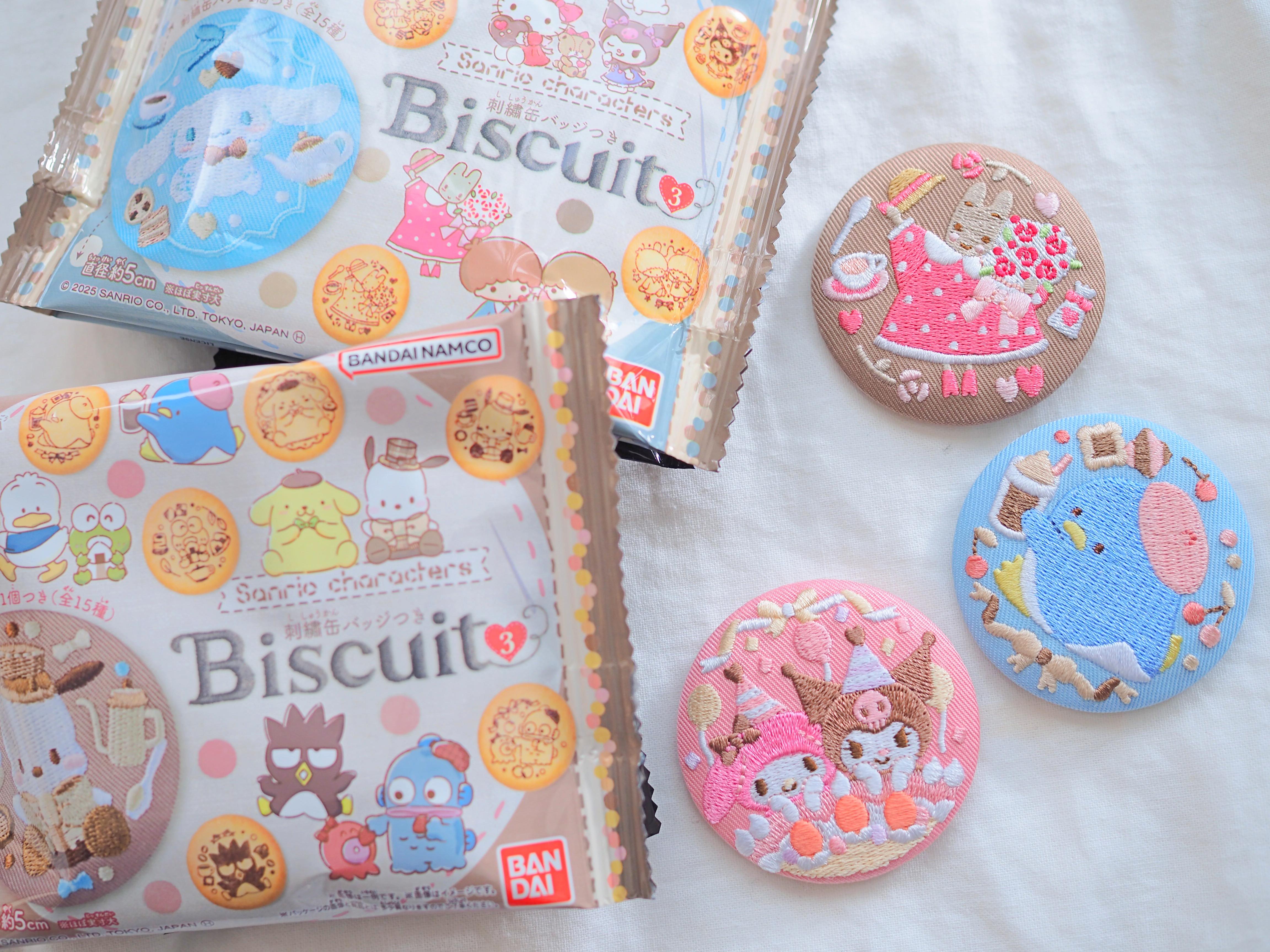 発売前から話題の「サンリオキャラクターズ 刺繍缶バッジビスケット3