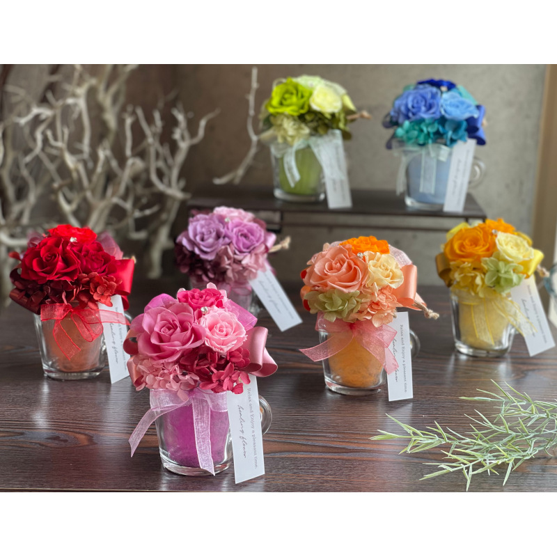 カラフルカッププリザーブドフラワーアレンジメント（ローズ）