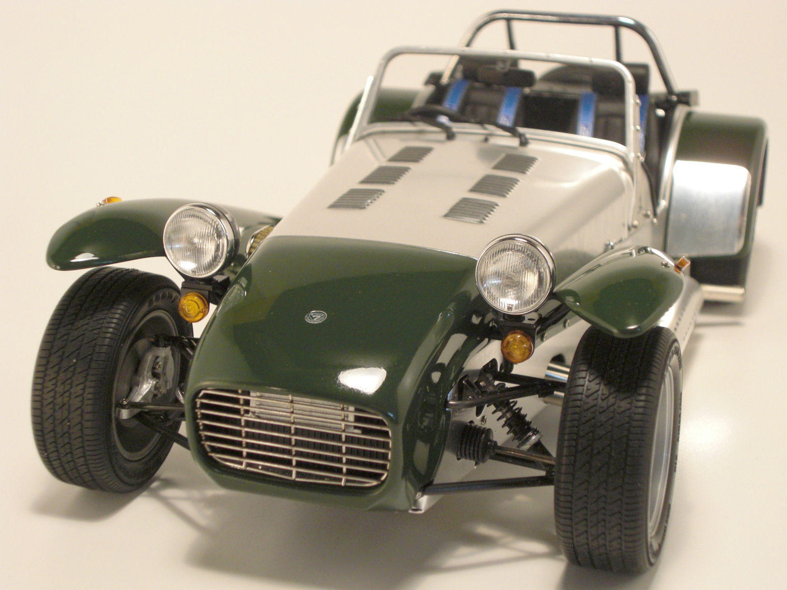 ケータハム スーパーセブン 完成: 【工房ネコの手】プラモ製作日記