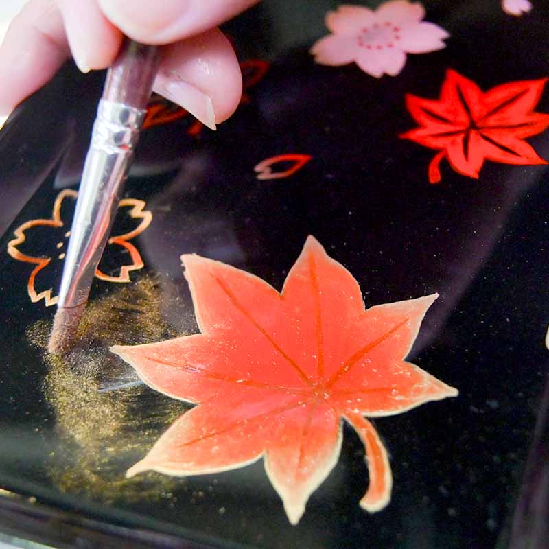 山中塗 蒔絵体験 | 加賀 伝統工芸村 ゆのくにの森