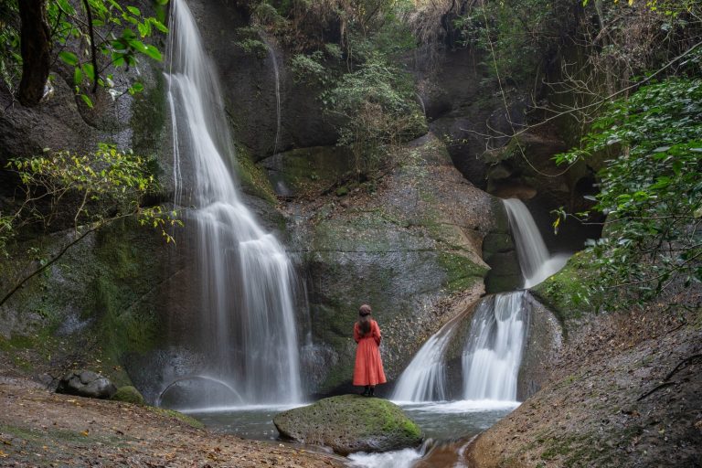 まだあまり知られていない秘境！？「龍昇の滝」が秘境すぎた