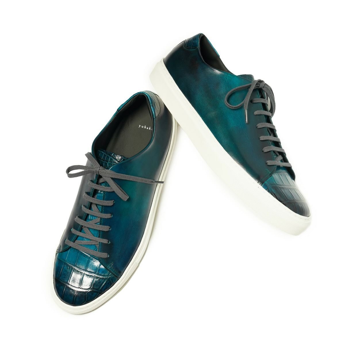 YFA2806 クロコダイルコンビ スニーカー ｜美しい色彩の革財布、革製品