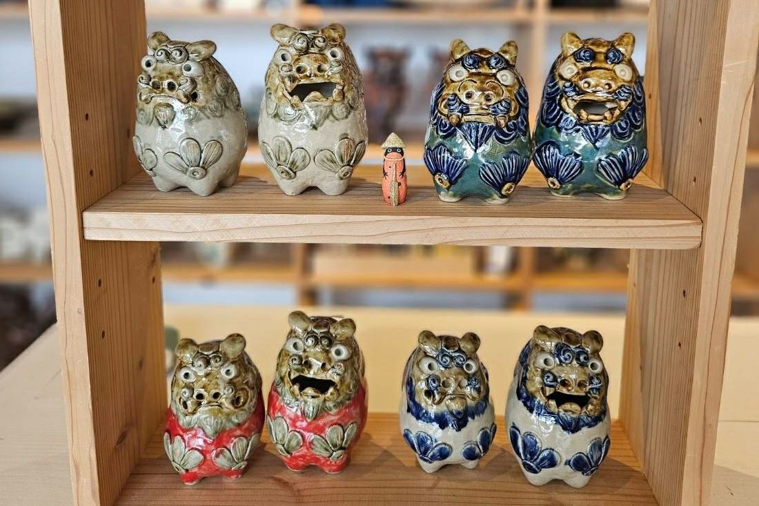 だるまシーサーペア 赤緑 / 置物 / 高江洲陶器所 | ゆいまーる沖縄