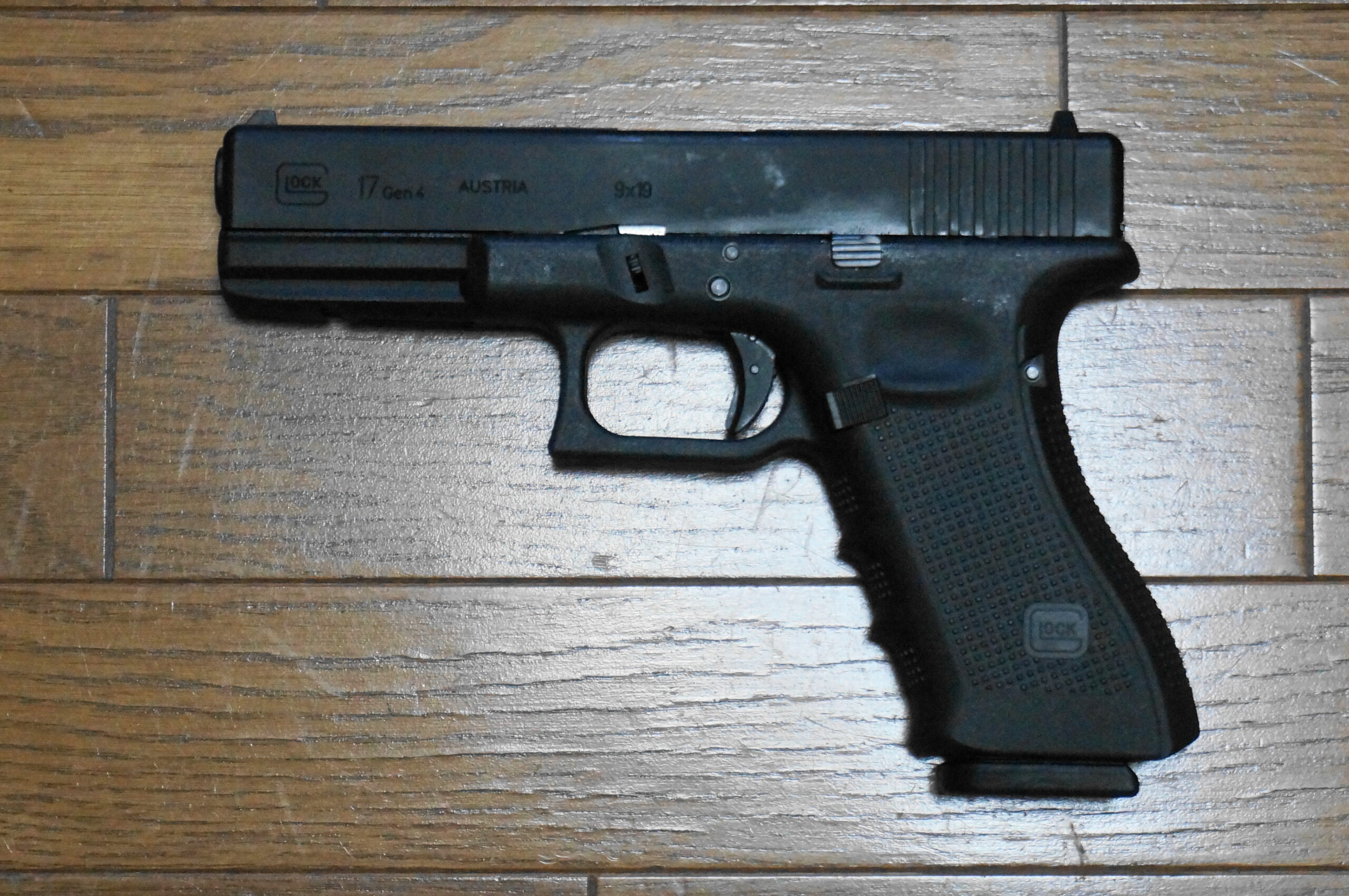 VFC GLOCK17 gen4 ガスブローバックガン | ゆるくサバイバル