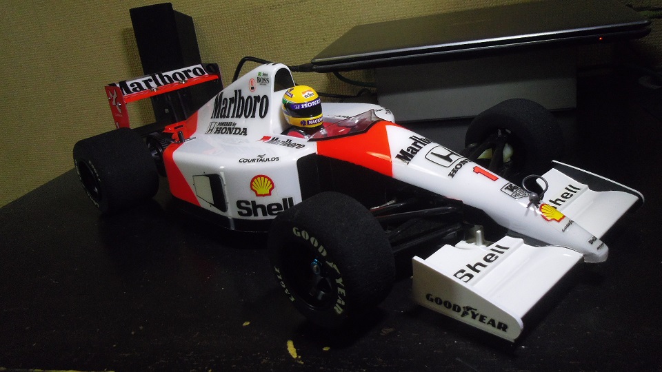 1/10 RC F-1ボディ マクラーレンMP4/6ホンダ: 面倒くさがり屋が積んで