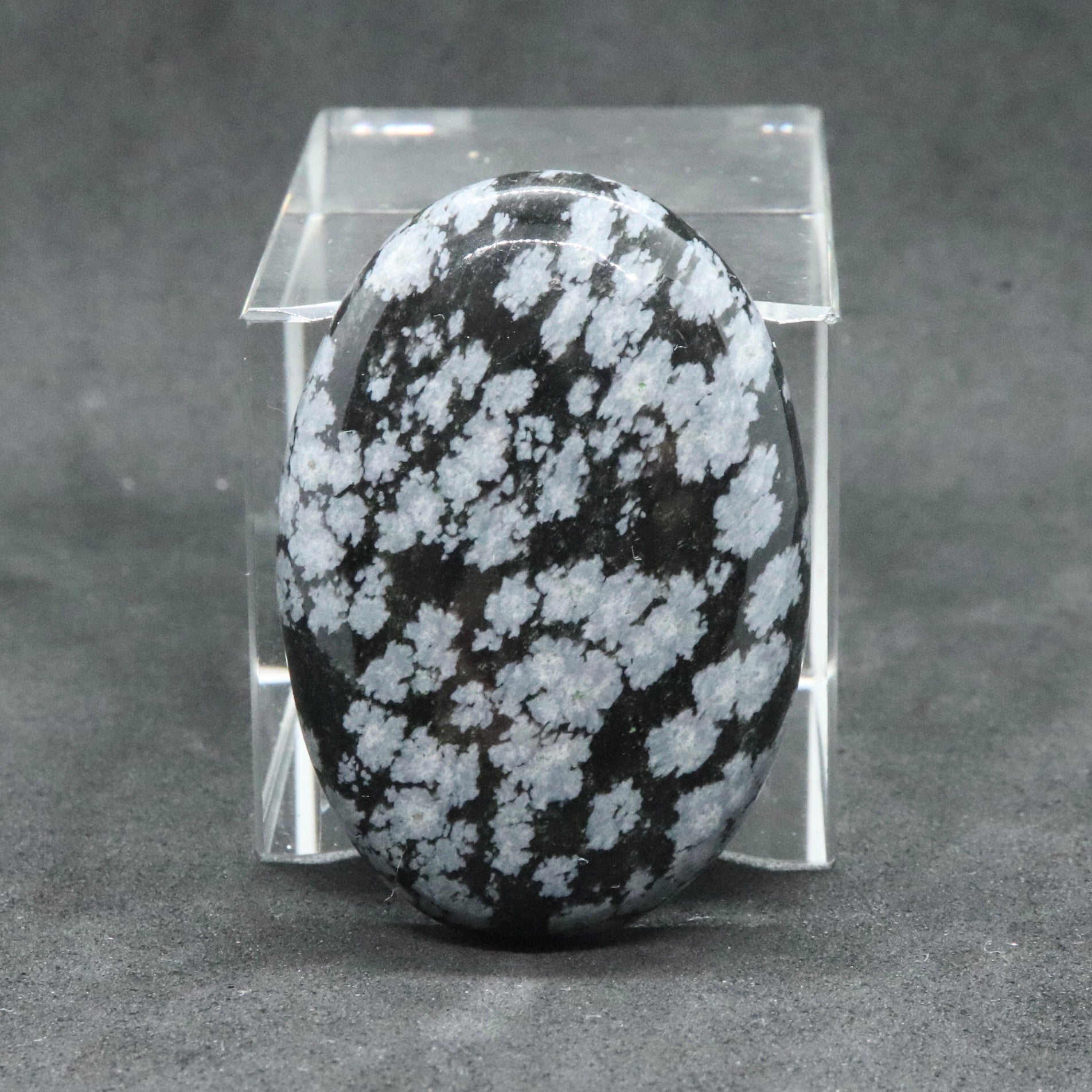 スノーフレークオブシディアン37.9㎜ – 天然石屋 優月堂