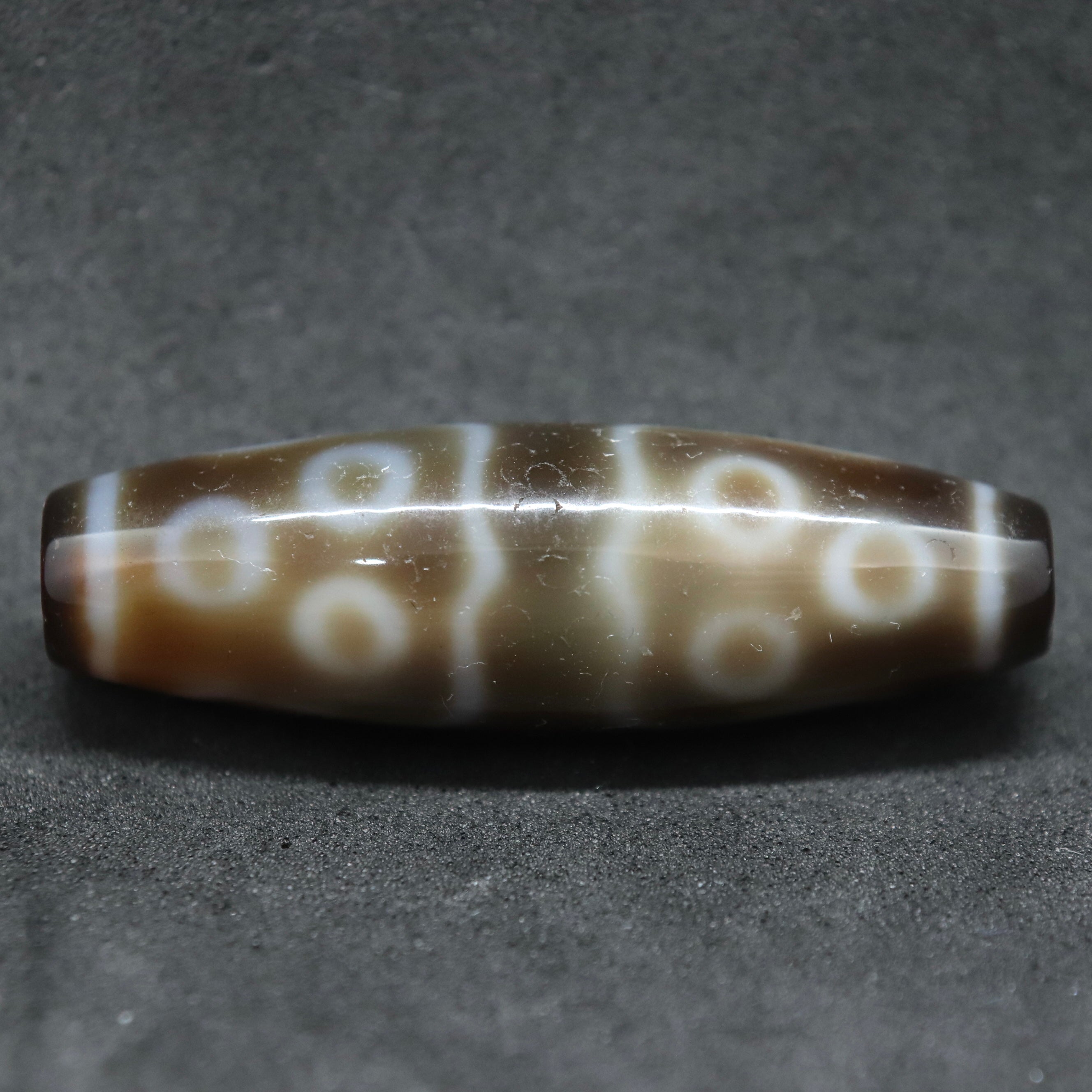 馬蹄痕十一眼天珠37.7㎜ – 天然石屋 優月堂