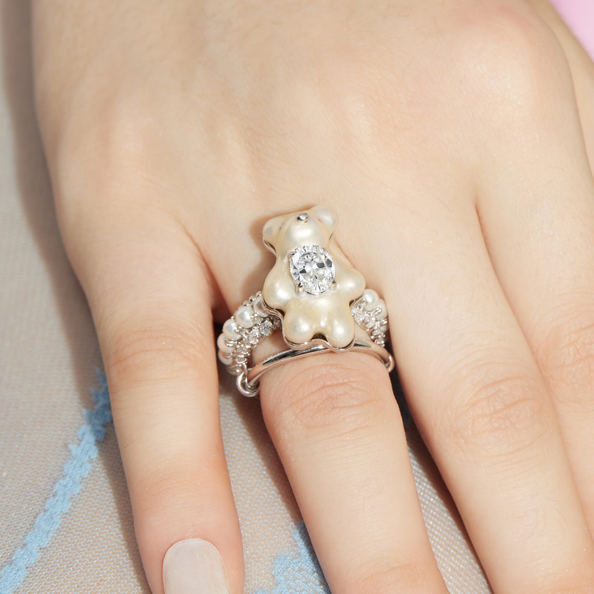 Paradise / Mini Pearlescent Bear Layers Ring – YVMIN